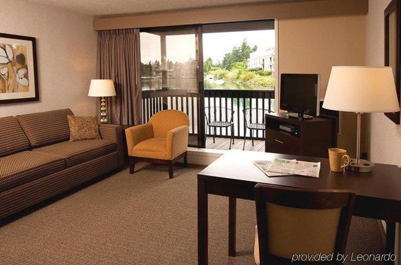 Lakeshore Inn Лейк-Освеґо Номер фото